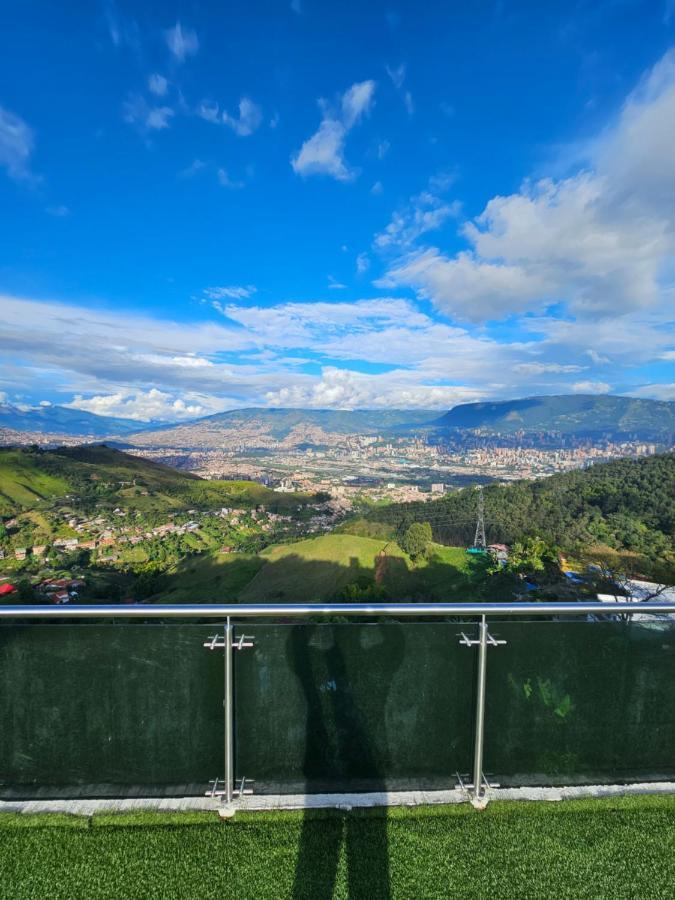 La Casa En El Aire Villa Medellín Exterior foto